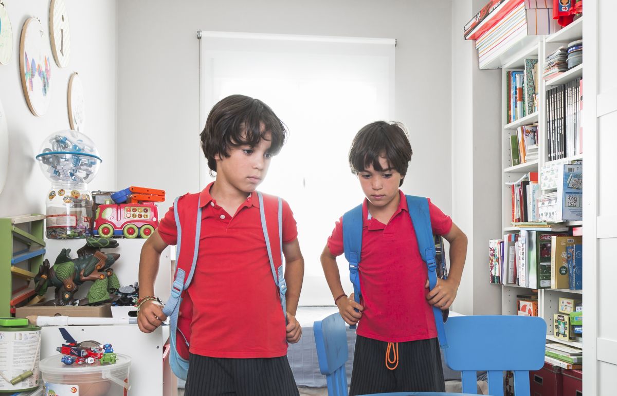 Anak Tantrum karena Batasan HP, Simak 4 Cara Mengatasinya